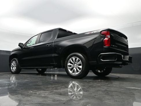 Used 2021 Chevrolet Silverado 1500 Custom AWD/4WD image 45