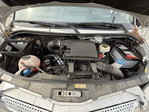 Used 2016 Mercedes-Benz Sprinter 3500 image 13