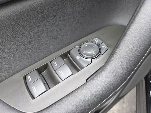 Certified 2025 Chevrolet Blazer LT image 8