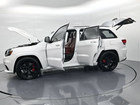 Used 2018 Jeep Grand Cherokee Trackhawk AWD/4WD image 76