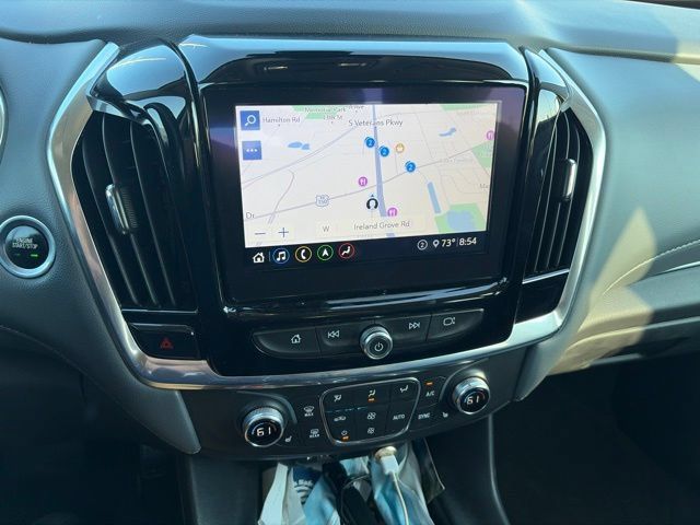 Used 2021 Chevrolet Traverse LT w/ LT Premium Package AWD/4WD image 8