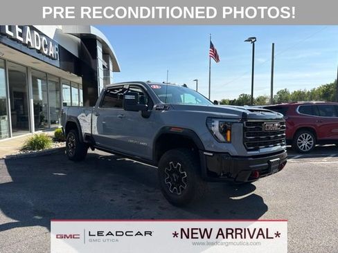 Used 2025 GMC Sierra 2500 AT4X AWD/4WD image 7