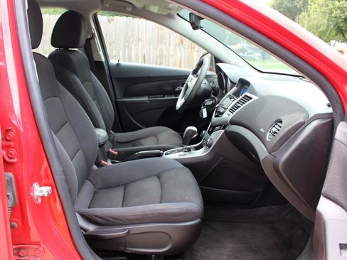 Used 2015 Chevrolet Cruze LT FWD image 35