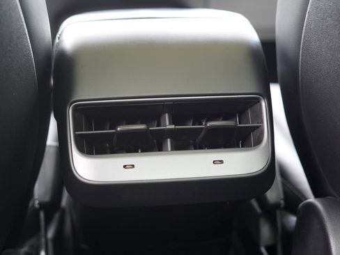 Used 2022 Tesla Model 3 Standard Range Plus RWD image 18