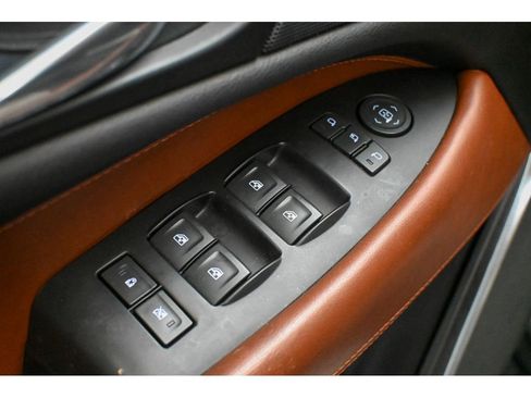 Used 2020 Cadillac Escalade Luxury image 35