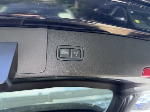 Used 2019 Porsche Cayenne AWD/4WD image 9