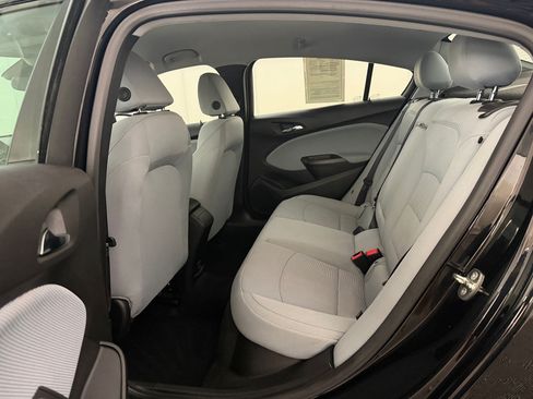 Used 2019 Chevrolet Cruze LT w/ Convenience Package FWD image 24