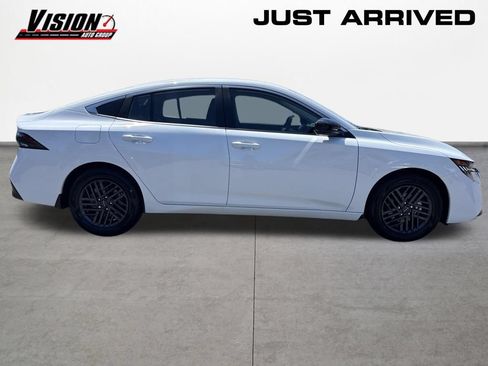 New 2026 Nissan Sentra SV w/ SV Convenience Package FWD image 4