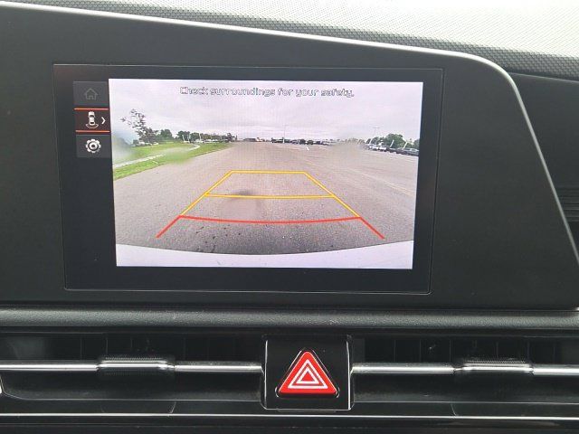 Used 2024 Kia Niro LX FWD image 26