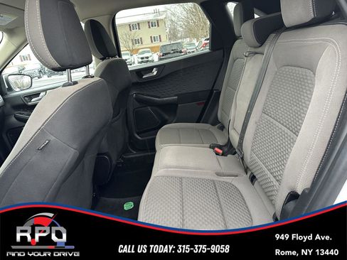 Used 2020 Ford Escape SE image 21