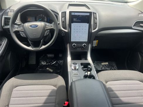 New 2024 Ford Edge SE image 18