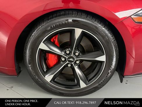 Used 2018 Ford Mustang GT RWD image 10