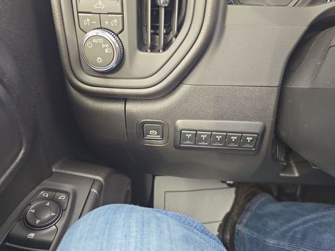 New 2026 GMC Sierra 2500 Pro w/ Convenience Package image 19