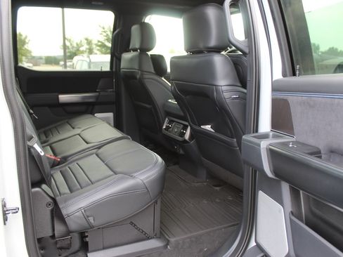 New 2026 Ford F250 Platinum w/ Tremor Off-Road Package AWD/4WD image 14