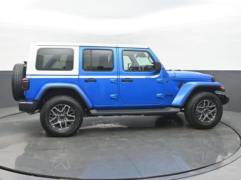 New 2026 Jeep Wrangler Unlimited Sahara AWD/4WD image 6