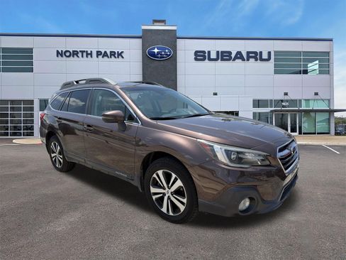 Used 2019 Subaru Outback 2.5i Limited AWD/4WD image 1
