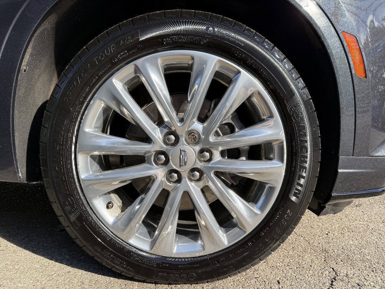 Used 2022 Cadillac XT6 Premium Luxury AWD/4WD image 17