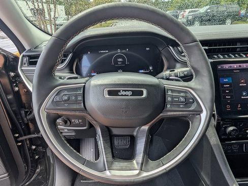 Used 2023 Jeep Grand Cherokee L Limited RWD image 27