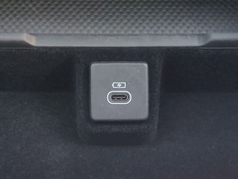 Certified 2024 Land Rover Range Rover SE image 32