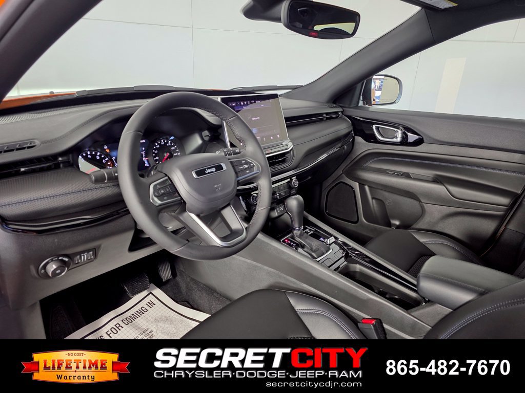 New 2026 Jeep Compass Latitude AWD/4WD image 13