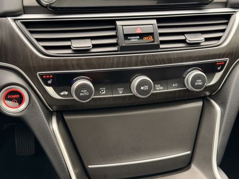 Certified 2021 Honda Accord EX image 24