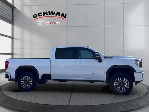 Used 2021 GMC Sierra 2500 AT4 w/ AT4 Premium Plus Package AWD/4WD image 3