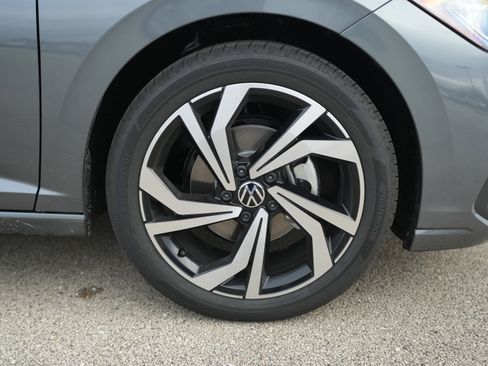 New 2026 Volkswagen Jetta SEL image 11