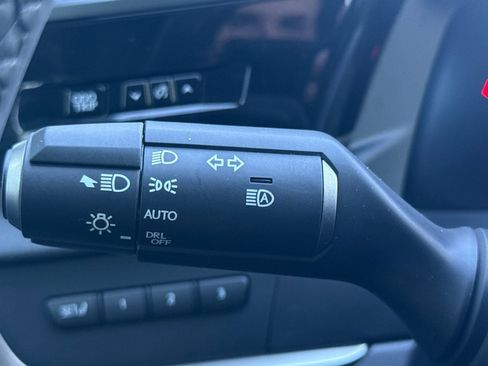 Certified 2023 Lexus RZ 450e Premium image 31