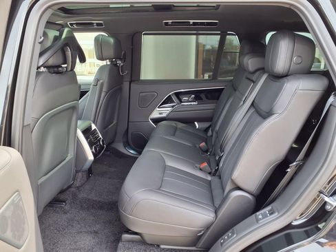 New 2026 Land Rover Range Rover Long Wheelbase SE AWD/4WD image 7