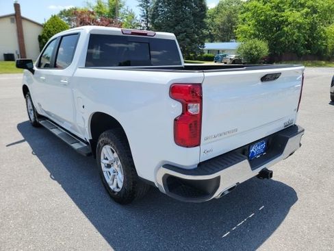 Used 2024 Chevrolet Silverado 1500 LT w/ Z71 Off-Road Package image 5