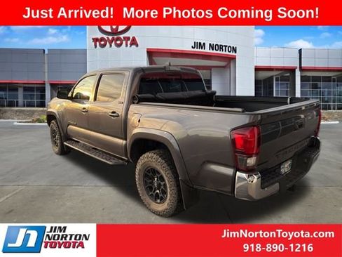 Used 2021 Toyota Tacoma SR5 image 6