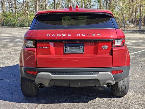 Used 2017 Land Rover Range Rover Evoque SE image 4