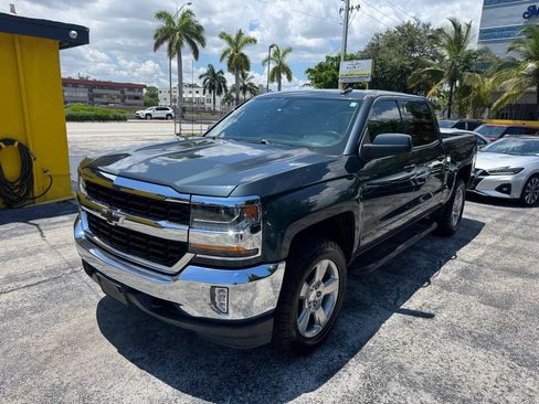 Used 2018 Chevrolet Silverado 1500 LT w/ Texas Edition AWD/4WD image 3