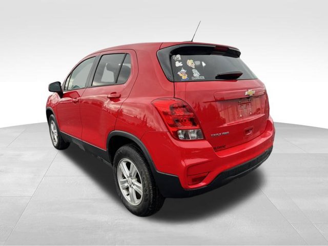 Used 2020 Chevrolet Trax LS w/ Tint and Cruise Package AWD/4WD image 3