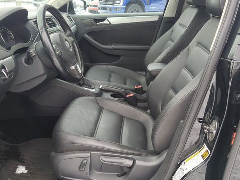 Used 2014 Volkswagen Jetta SE image 18