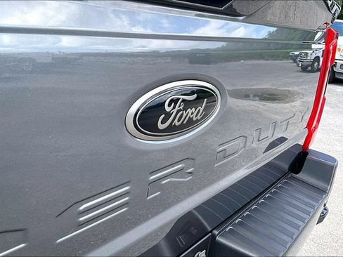 Used 2023 Ford F250 Lariat w/ Lariat Ultimate Package AWD/4WD image 33