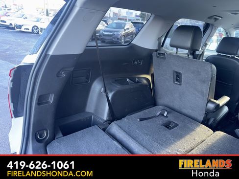 Used 2020 GMC Acadia SLT w/ Trailering Package image 37