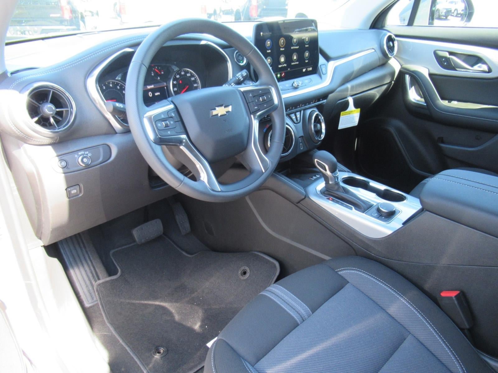 New 2026 Chevrolet Blazer LT w/ Convenience Package FWD image 15