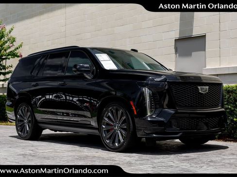 Used 2025 Cadillac Escalade V AWD/4WD image 16