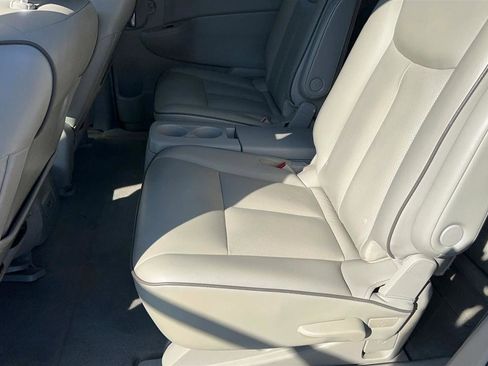 Used 2015 Nissan Quest SL image 25