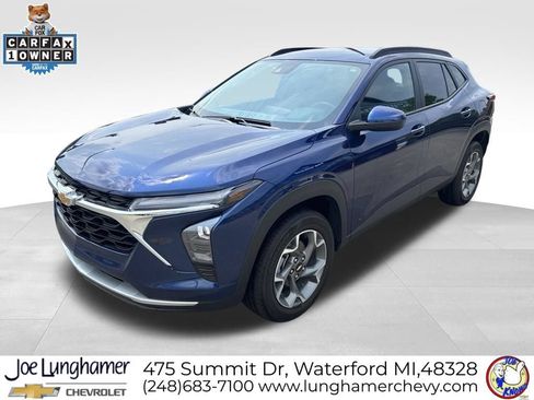 Used 2024 Chevrolet Trax LT w/ Driver Confidence Package FWD image 8