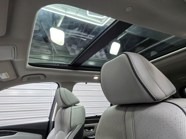 Used 2024 Honda Pilot Elite image 16