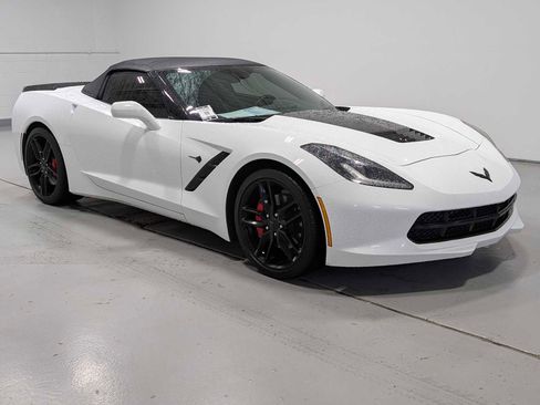 Used 2019 Chevrolet Corvette Stingray Convertible w/ 1LT RWD image 6