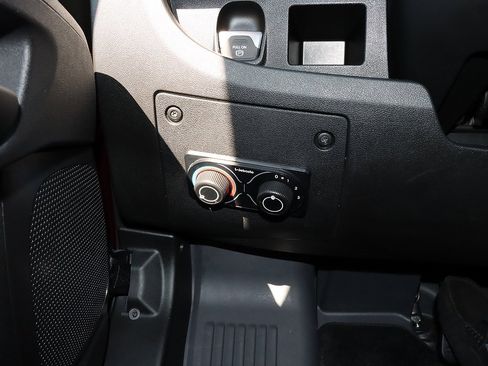 Used 2023 RAM ProMaster 2500 w/ Premium Convenience Group (B) image 33