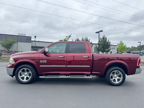 Used 2018 RAM 1500 Laramie w/ Convenience Group AWD/4WD image 6