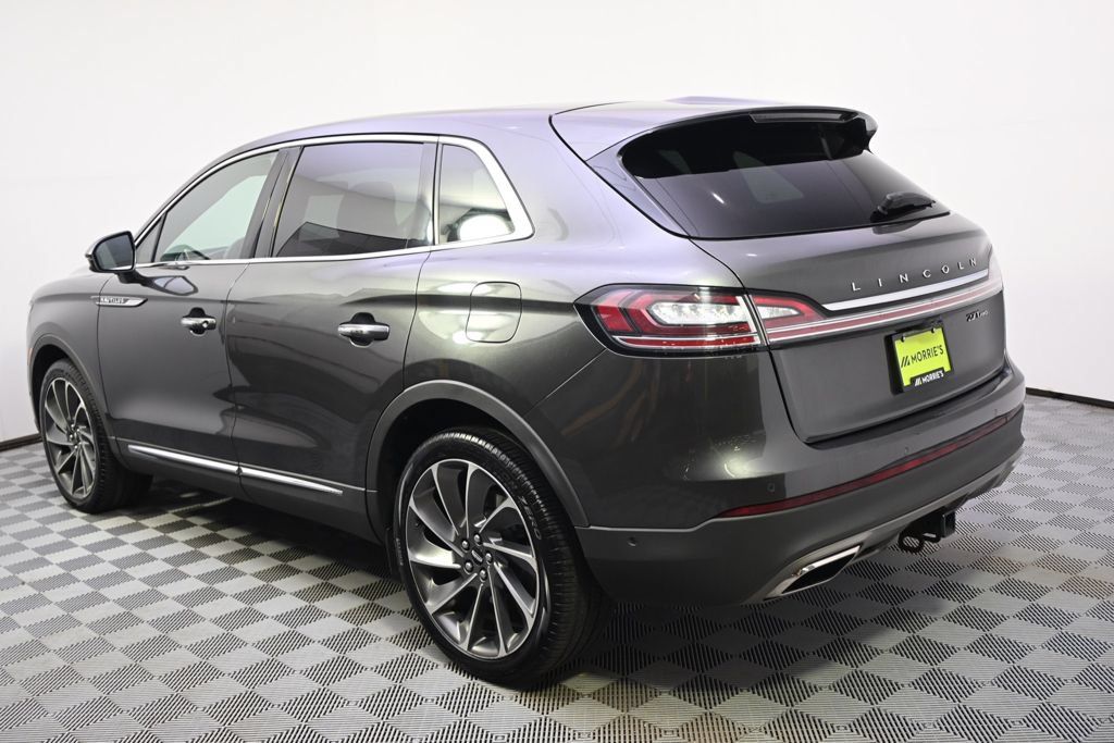 Used 2019 Lincoln Nautilus Reserve AWD/4WD image 3