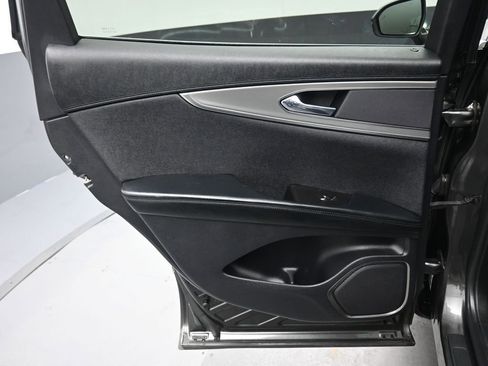 Used 2019 Lincoln Nautilus Select image 31