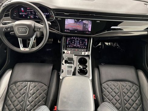 Used 2022 Audi SQ7 Premium Plus w/ SQ7 Executive Package image 12