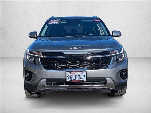 Used 2024 Kia Seltos EX image 2