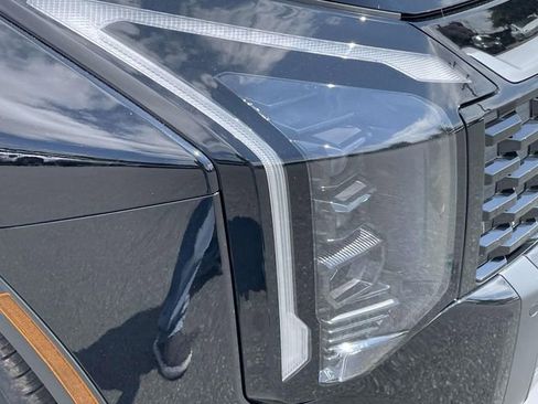 New 2026 Kia Sportage EX w/ EX Panorama Roof Package image 7